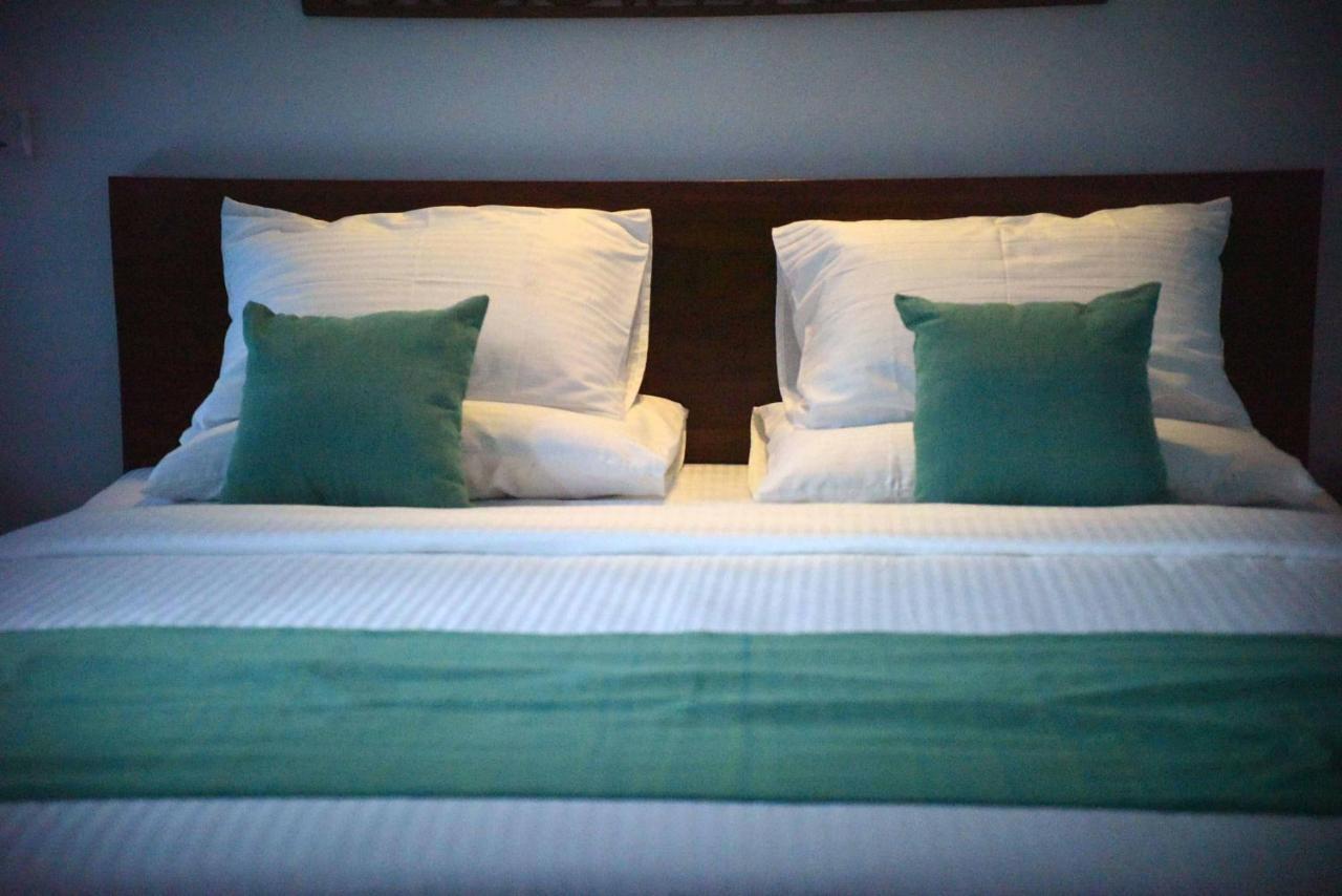 N 34 Hotel Mirissa Luaran gambar